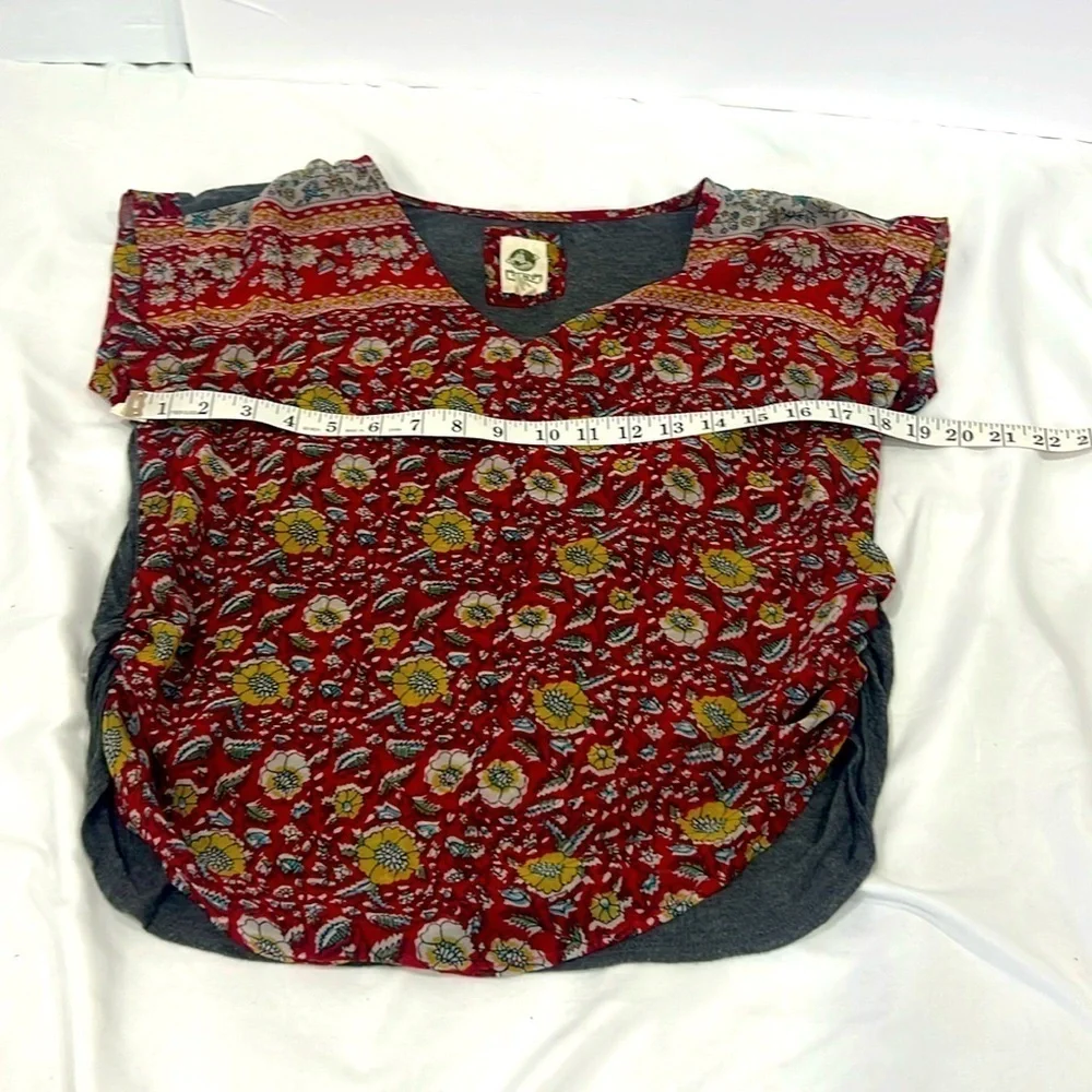 Anthropologie Tiny V-neck floral front back gray ruched top size XS - Picture 5 of 11